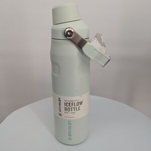 New Stanley IceFlow 24 Oz Fast Flow Anti spill Water Bottle Cup Mist with handle